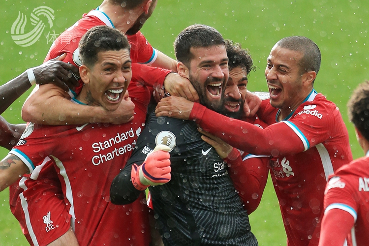 左右的领先 左右的领先